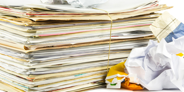Altpapier ist mit einem Anteil von rund 67 Prozent der wichtigste Rohstoff für die Papierindustrie